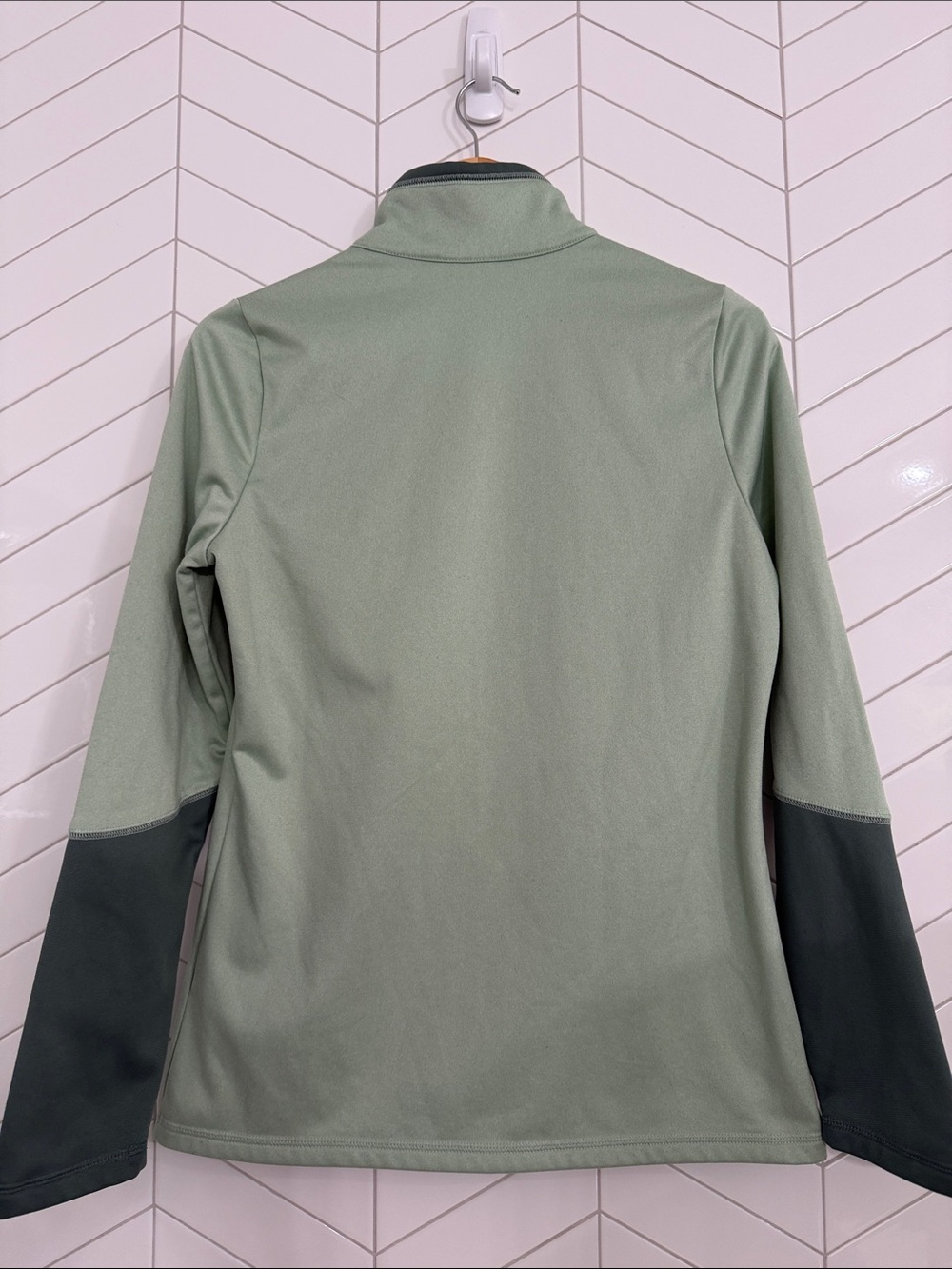 The North Face Women’s Sage Green Colorblock Quarter-Zip Fleece – M - Picture 6 of 9